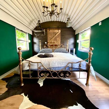 Villa Gleis 1, Eisenbahn Waggon Mit Whirlpool Und Ofen à Dahlem  Extérieur photo
