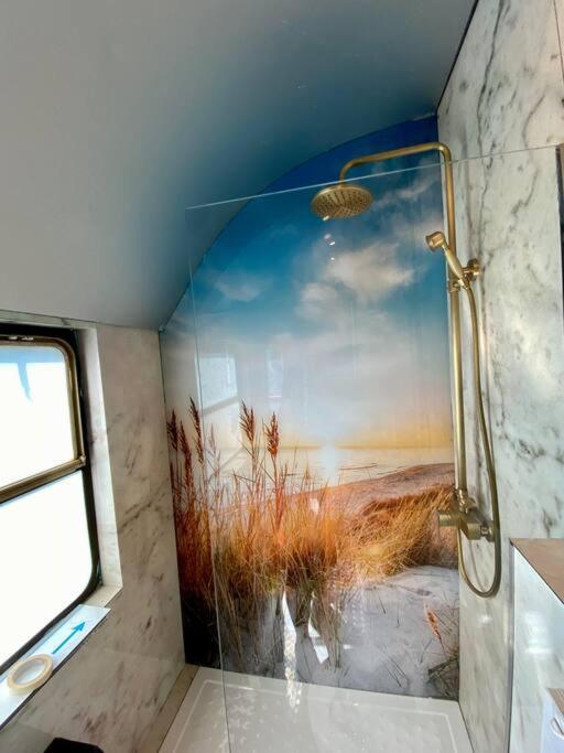 Villa Gleis 1, Eisenbahn Waggon Mit Whirlpool Und Ofen à Dahlem  Extérieur photo
