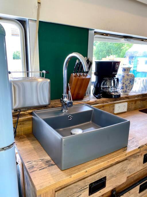 Villa Gleis 1, Eisenbahn Waggon Mit Whirlpool Und Ofen à Dahlem  Extérieur photo